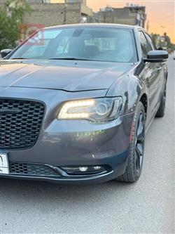 کرایسلەر 300